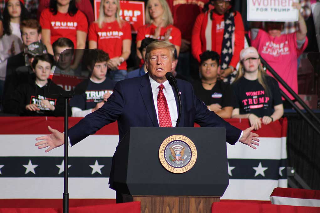 Controversial SNL Skit Draws Sharp Criticism from Trump Campaign News