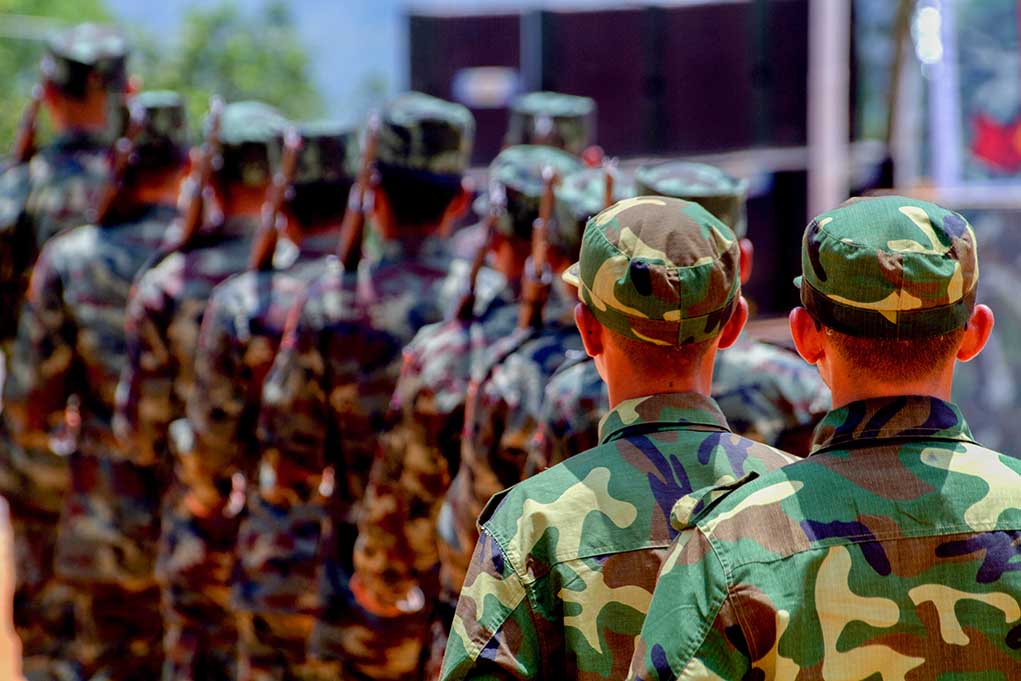 682890988 featured image group of soldiers in Myanmar combat dress.