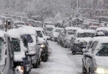 100 Vehicles CRASH – Major Highway Collision! Traffic jam with cars covered in heavy snow during a snowstorm