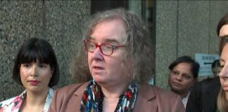 Roxanne Tickle wins landmark ruling against female-only app